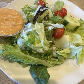 Apple Annies Kitchen & Bakery - Tossed Salad - Bakeries Near Me - Roseville, Michigan