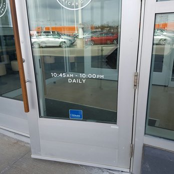 Chipotle Mexican Grill - Hours of Op - February 2017 - Fast Food Near Me - Oakville, Ontario