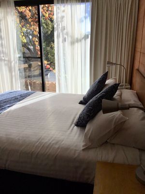Best Western by null
