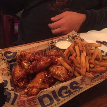 Digs Gastropub - Naked wings with sweet heat. - Burgers Near Me - Marquette, Michigan Digs Gastropub - Naked wings with sweet heat. - Burgers Near Me - Marquette, Michigan