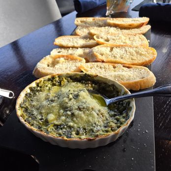 Terrace at the River Inn - Spinach and Artichoke Dip - Cocktail Bars Near Me - Memphis, Tennessee Terrace at the River Inn - Spinach and Artichoke Dip - Cocktail Bars Near Me - Memphis, Tennessee