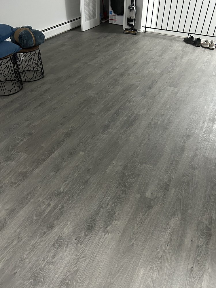 RAYMOUR & FLANIGAN FURNITURE AND MATTRESS STORE Updated September