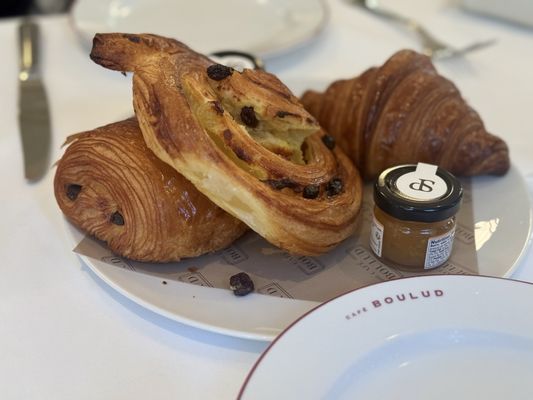 Café Boulud at Maison BARNES by null
