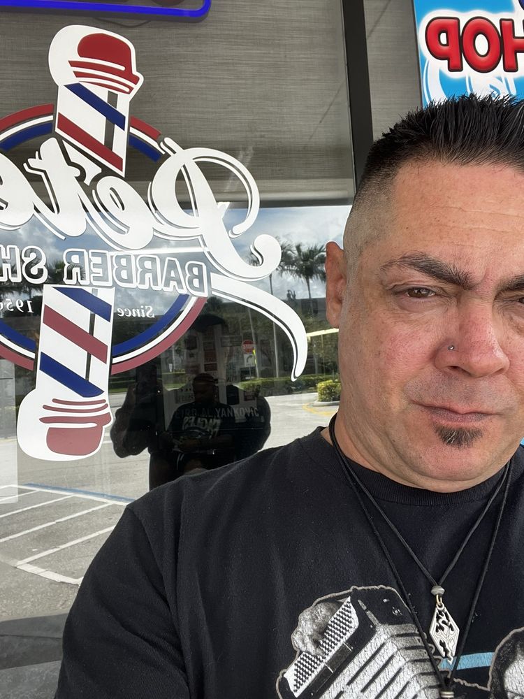 Pete's Barber Shop Logo