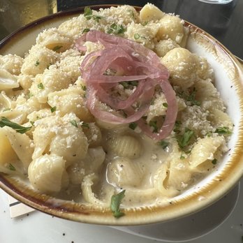Mulleady's Irish Pub - Blue Mac and Cheese made with blue cheese - Irish Pub Near Me - Seattle, Washington