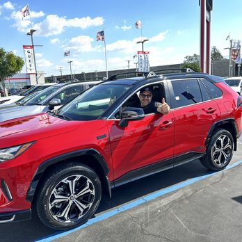 Longo Toyota - My new 2023 Rav4 Prime - Car Dealers Near Me - El Monte, California Longo Toyota - My new 2023 Rav4 Prime - Car Dealers Near Me - El Monte, California