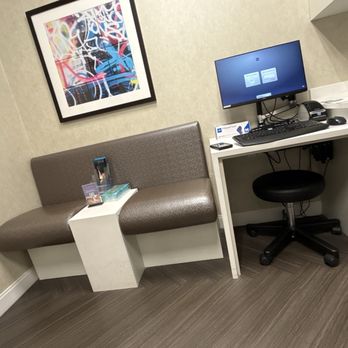 Derick Dermatology - Buffalo Grove - Provider area and seats. Bench table could use a clean. Room2 - Dermatologists Near Me - Buffalo Grove, Illinois Derick Dermatology - Buffalo Grove - Provider area and seats. Bench table could use a clean. Room2 - Dermatologists Near Me - Buffalo Grove, Illinois