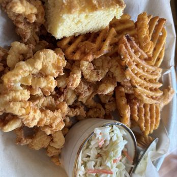 Cry Babies - Clam basket - Seafood Near Me - Stonington, Maine