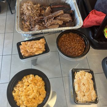JL Smokehouse - Heavy hitter with 5 meats, beans, Mac, and potato salad - Barbeque Near Me - Phoenix, Arizona JL Smokehouse - Heavy hitter with 5 meats, beans, Mac, and potato salad - Barbeque Near Me - Phoenix, Arizona
