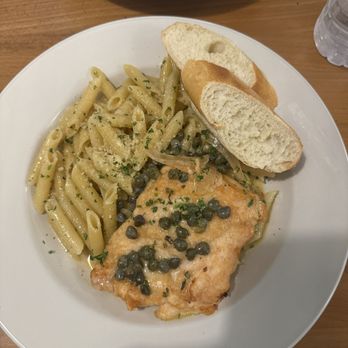 Vignolas Italian Kitchen - Pasta - Italian Near Me - Edmond, Oklahoma Vignolas Italian Kitchen - Pasta - Italian Near Me - Edmond, Oklahoma