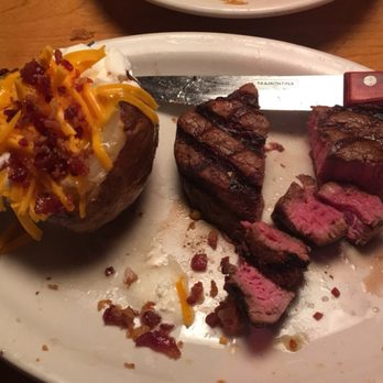Texas Roadhouse - American Near Me - Memphis, Tennessee