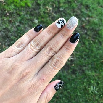 Forum Salon - Decorative Halloween nails! Love them! - Nail Salons Near Me - Bakersfield, California