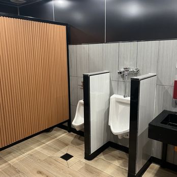 Nine Spices Hotpot &BBQ - Clean bathrooms. Sorry. Lol, but it's important to me. - Chinese Near Me - Myrtle Beach, South Carolina