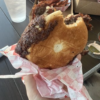 Spread Please - Absolutely insane smashburgers - Burgers Near Me - El Segundo, California Spread Please - Absolutely insane smashburgers - Burgers Near Me - El Segundo, California