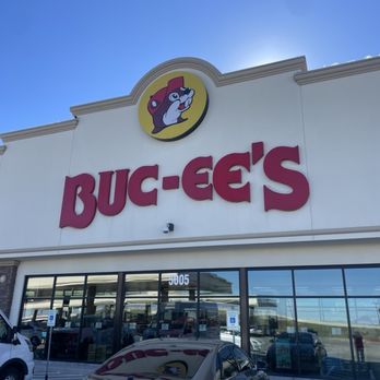 Buc-ee's - Gas Stations Near Me - Royse City, Texas