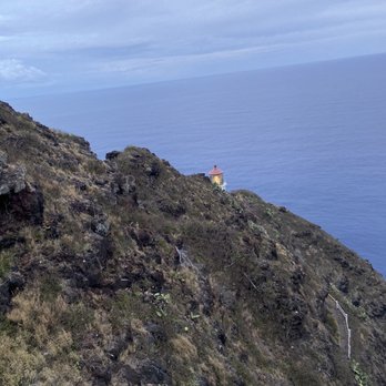 Makapu'u Point Lighthouse Trail - Hiking Near Me - Honolulu, Hawaii Makapu'u Point Lighthouse Trail - Hiking Near Me - Honolulu, Hawaii