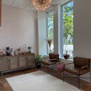 Lightly Salted Spa - The waiting area. - Halotherapy Near Me - Orlando, Florida