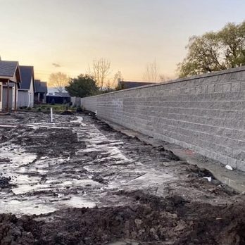 Cen Cal Masonry  - Split Face CMU Wall - Stonemasons Near Me