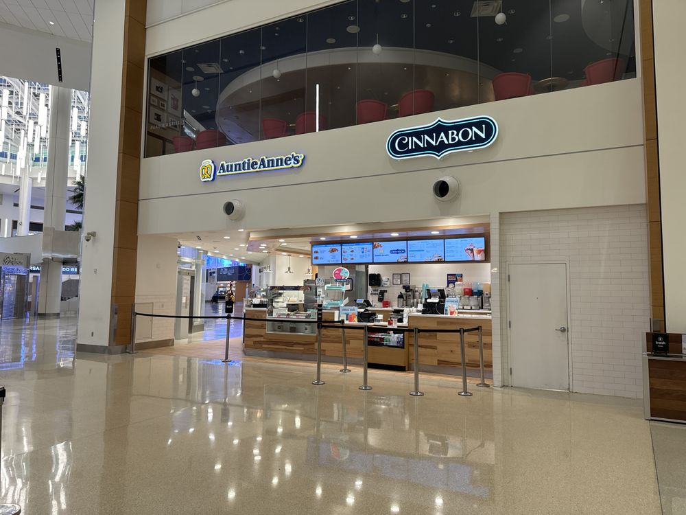 Cinnabon Logo