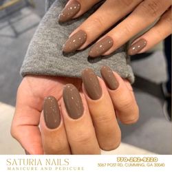 Saturia Nails
