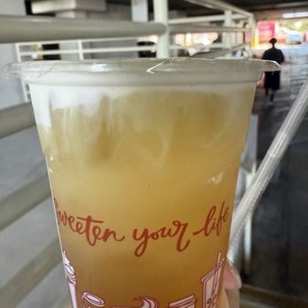 85°C Bakery Cafe-Arcadia - I ordered a sea salt jasmine green tea, but only got these much sea salt foam on top of the drink, not worth. - Coffee & Tea Near Me - Arcadia, California
