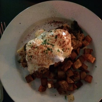 Dots Cafe - Dive Bars Near Me - Portland, Oregon