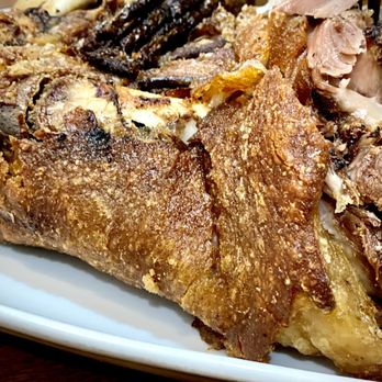 Max's Restaurant - Seattle - Crispy Pata - Filipino Near Me - Tukwila, Washington