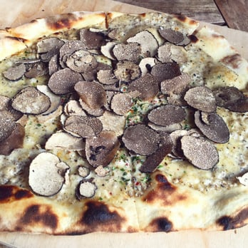 Henry's - Trüffel Pizza - International Near Me - Kampen (Sylt), SH Henry's - Trüffel Pizza - International Near Me - Kampen (Sylt), SH