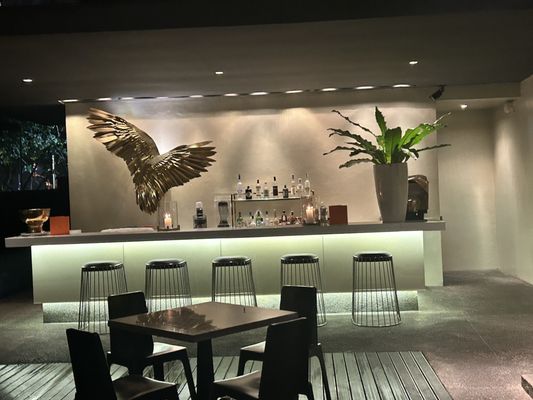 Blackbird Makati by null