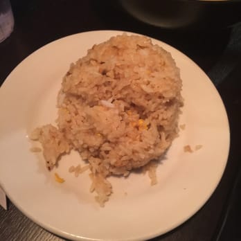 ZENSTREET - $2 dollar for a garlic fried rice that isn't warm and a corner missing. - Thai Near Me - Riverside, California