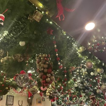 Craftsman Row Saloon - Holiday pop up - Pubs Near Me - Philadelphia, Pennsylvania Craftsman Row Saloon - Holiday pop up - Pubs Near Me - Philadelphia, Pennsylvania