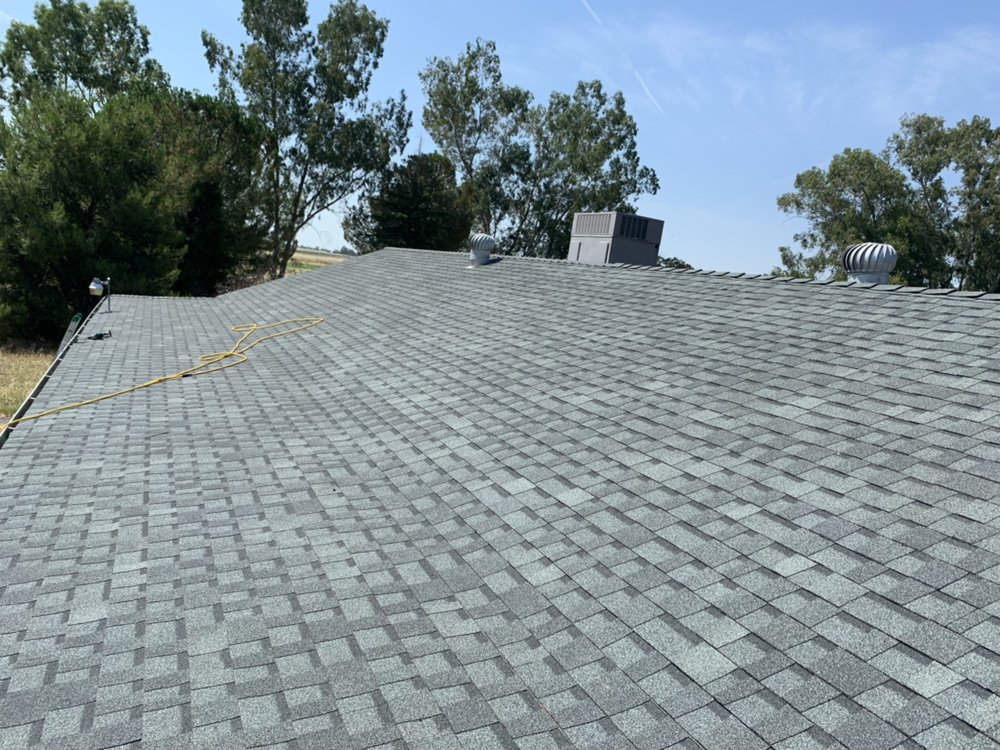 Slide of Daniel’s Roofing