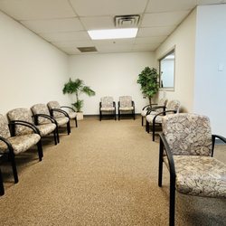 Somers Orthopaedic Surgery & Sports Medicine Group - Roomy waiting area