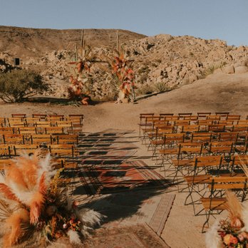 Luna Design Studios - Floral Designers Near Me - Palm Desert, California Luna Design Studios - Floral Designers Near Me - Palm Desert, California