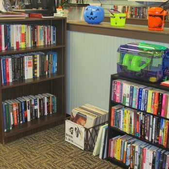 Junior League Discovery Shop - Assorted Books - Thrift Stores Near Me - Sioux City, Iowa Junior League Discovery Shop - Assorted Books - Thrift Stores Near Me - Sioux City, Iowa