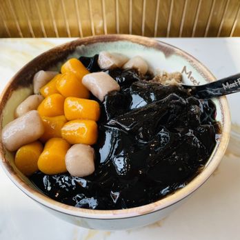Meet Fresh - Icy Grass Jelly Signature - Desserts Near Me - Monterey Park, California Meet Fresh - Icy Grass Jelly Signature - Desserts Near Me - Monterey Park, California