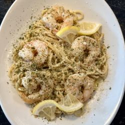 Mama's Restaurant & Bar - Shrimp scampi