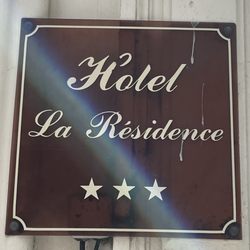 Hôtel la Résidence - Hotel la Residence, Narbonne. Very comfortable Three-Star Hotel, Highly Recommend!