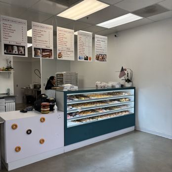 Baker’s Dozen Donuts - Donuts Near Me - Folsom, California Baker’s Dozen Donuts - Donuts Near Me - Folsom, California