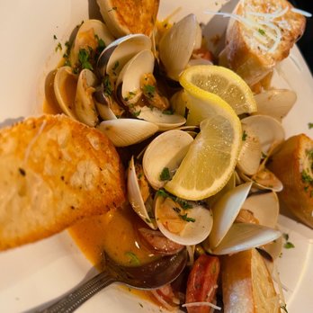 Catalyst Seafood - Steamer clams - Seafood Near Me - Brookings, Oregon Catalyst Seafood - Steamer clams - Seafood Near Me - Brookings, Oregon