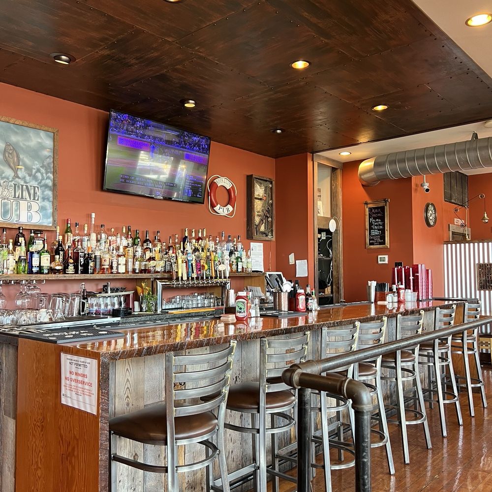 Hook & Line Pub - Seafood Near Me - Port Angeles, Washington