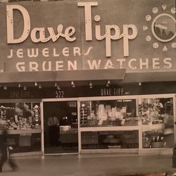 Dave Tipp Jewelry & Loan - Exterior vintage
