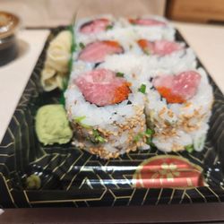 Pacific East Japanese Restaurant - Toro Roll