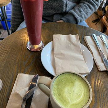 Foreigner - Matcha latte, berry smoothie - Breakfast & Brunch Near Me - San Mateo, California Foreigner - Matcha latte, berry smoothie - Breakfast & Brunch Near Me - San Mateo, California
