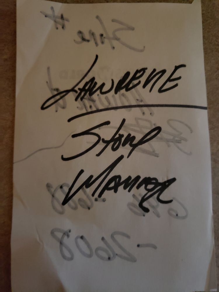 SHOPPERS WORLD Updated October 2024 11 Reviews 3700 S E St