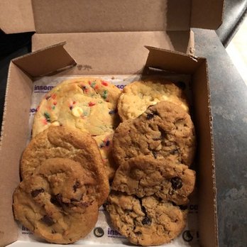 Insomnia Cookies - Desserts Near Me - Baton Rouge, Louisiana