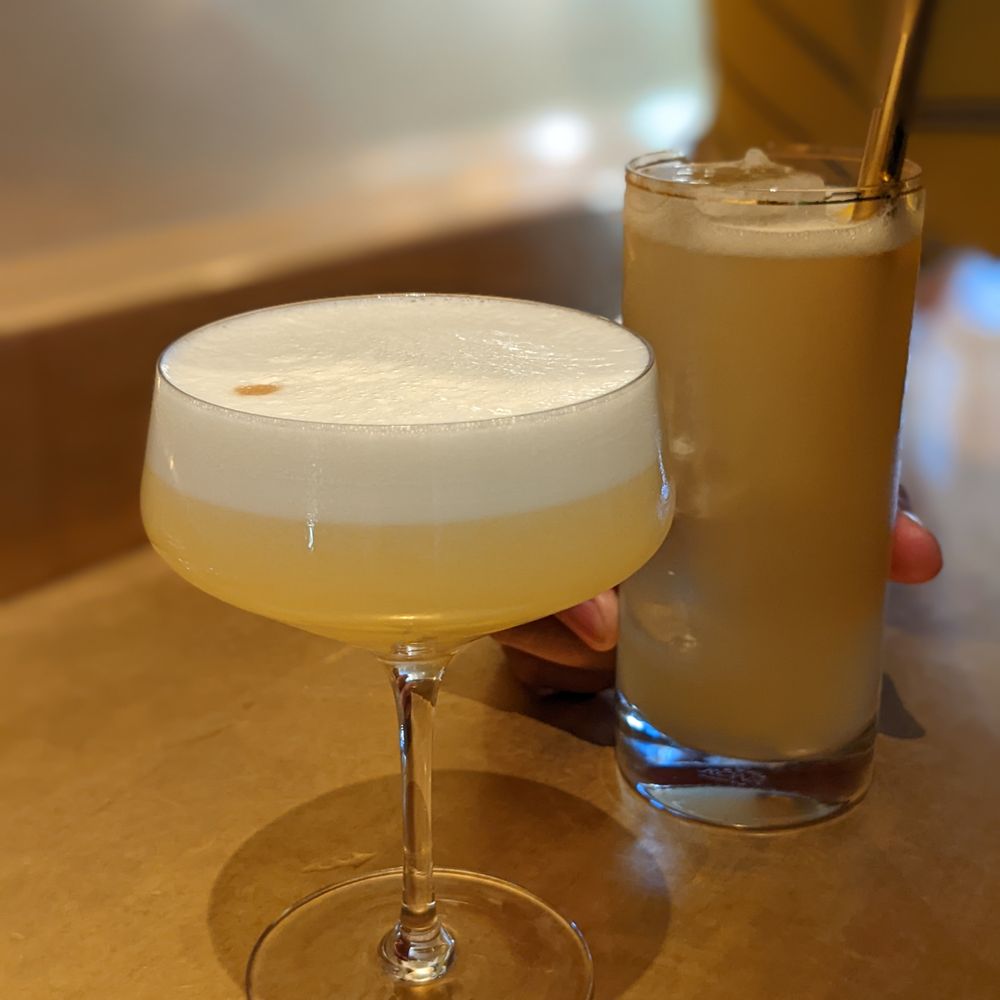 The Beehive - Beauty Mark in the front and the Beehive in the back - Cocktail Bars Near Me - San Francisco, California The Beehive - Beauty Mark in the front and the Beehive in the back - Cocktail Bars Near Me - San Francisco, California