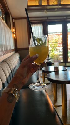 Clifton Club Bar & Lounge by null