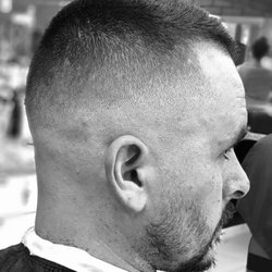 Mid fade done by richie
