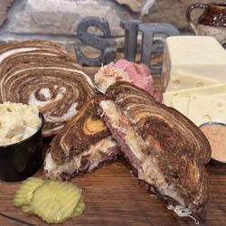 Stone Jug Barbeque